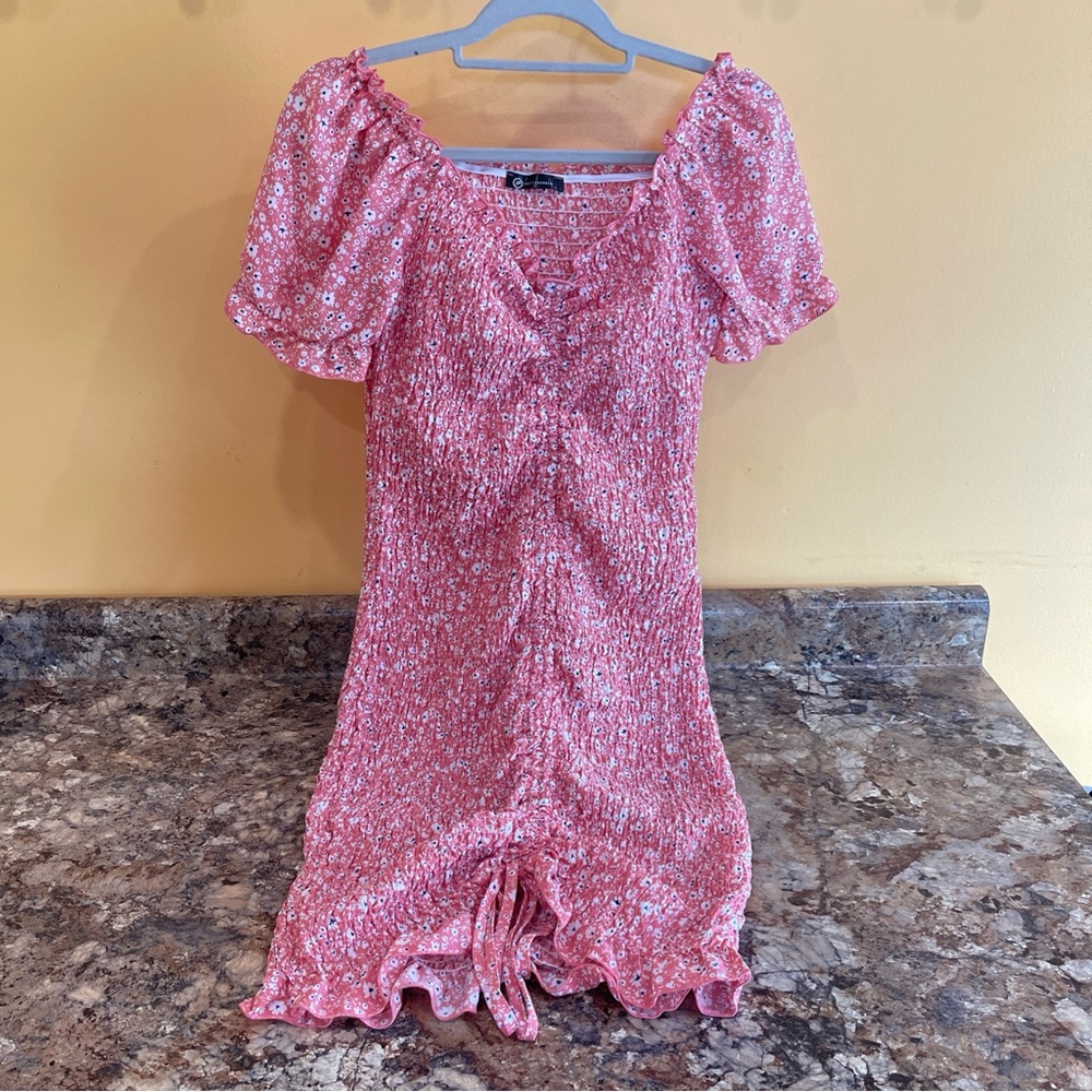 PrettyGarden Large Elastic Fitted Scrunch Dress With Puff Sleeve Adjustable